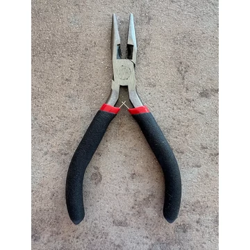 Leszedő fogó hegyes végű