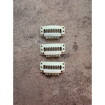 Szőke hajcsat csatos hajhoz (tresszcsat)