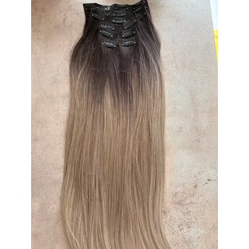 Sötétbarna-hamvas ombre vasalható I. osztályú csatos 55cm szintetikus haj (35)