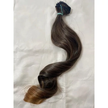 Sötétbarna rezes aljú hullámos vasalható I. osztályú csatos 55cm szintetikus haj (38)