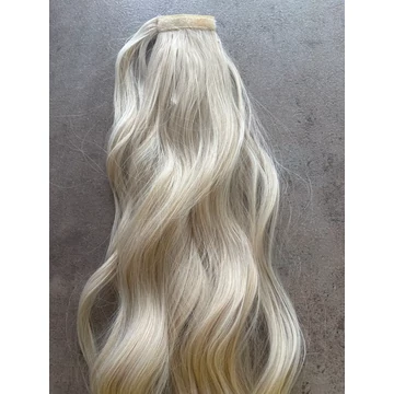 Enyhén hamvas szőke vasalható I. osztályú enyhén hullámos 58-60 cm szintetikus copf (13)