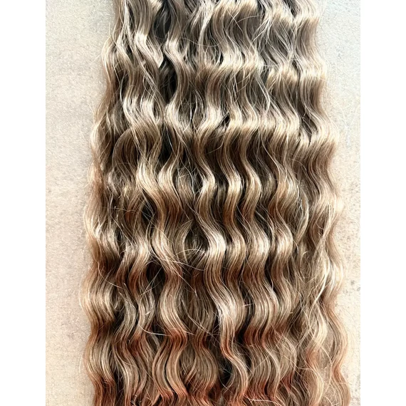 Szintetikus póthaj világosbarna hullámos(brazil) 100gr /70-75cm (20)