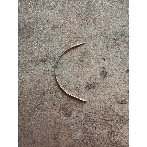 Tű hajfelvarráshoz 