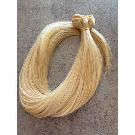 Platina szőke tresszelt 77-80cm 100% eredeti emberi haj/1gr