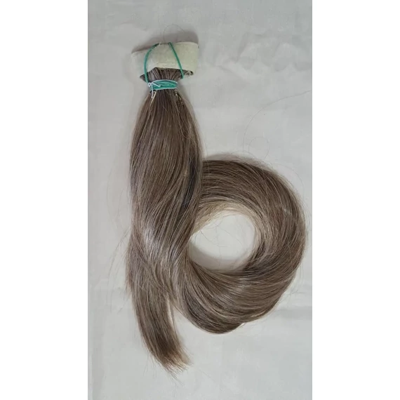 Hamvas 8-as, melíros jellegű egyenes I. osztályú vasalható szintetikus copf 60cm (29)